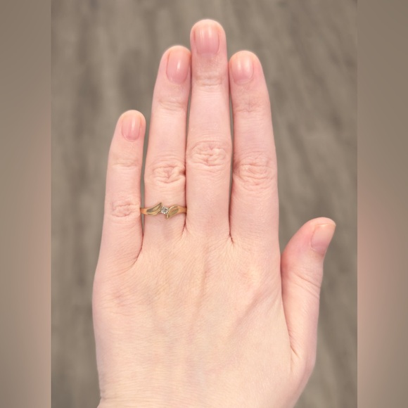 Diamond Engagement Ring: natural solitaire 10K solid yellow gold promise band - Picture 11 of 12